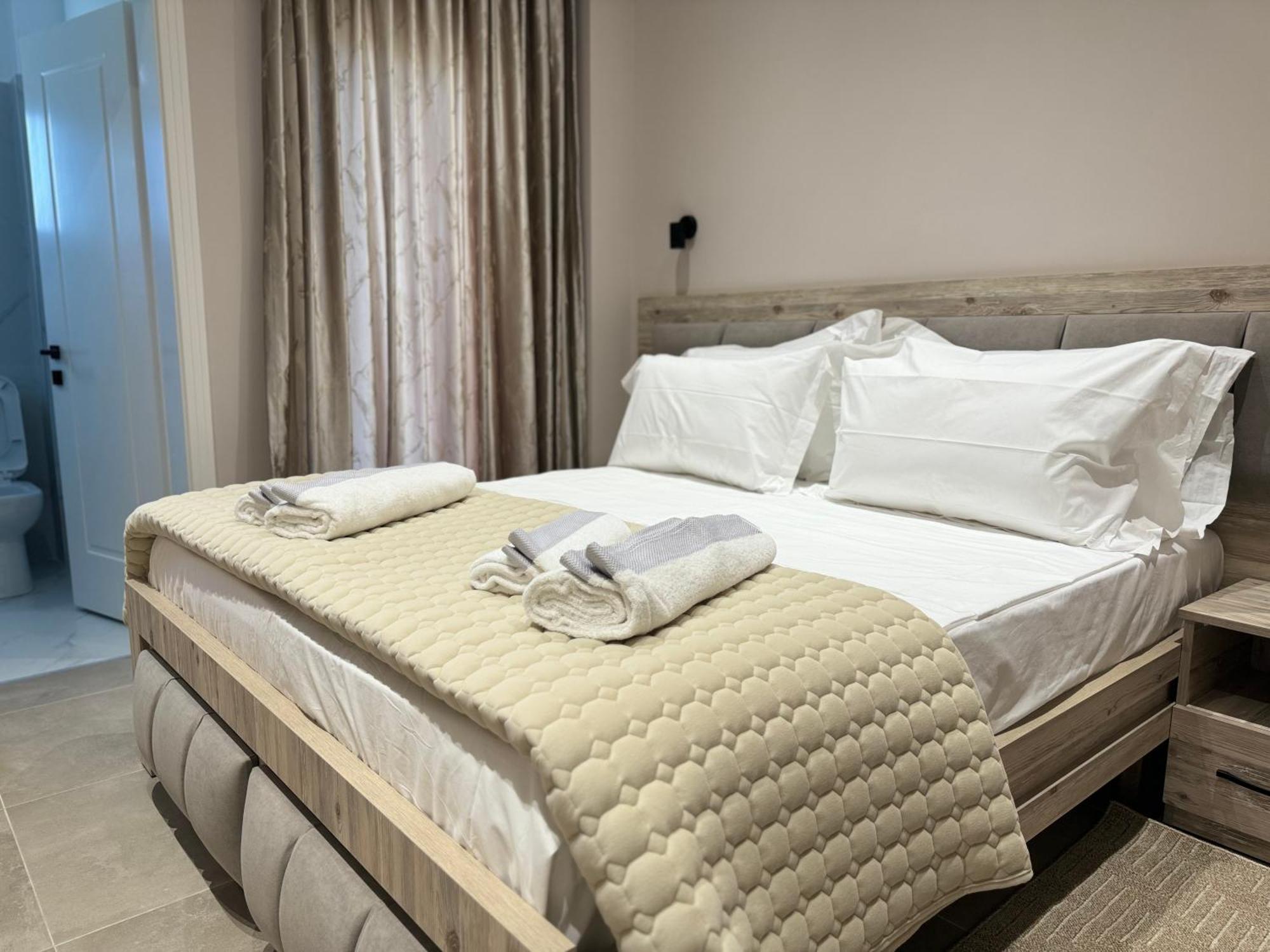 Hotel Kseal Përmet Exteriör bild