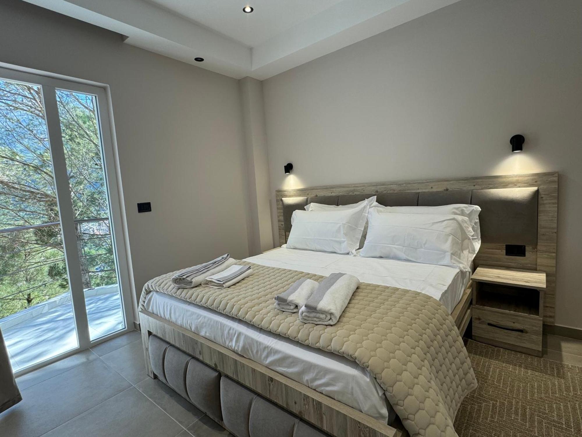 Hotel Kseal Përmet Exteriör bild