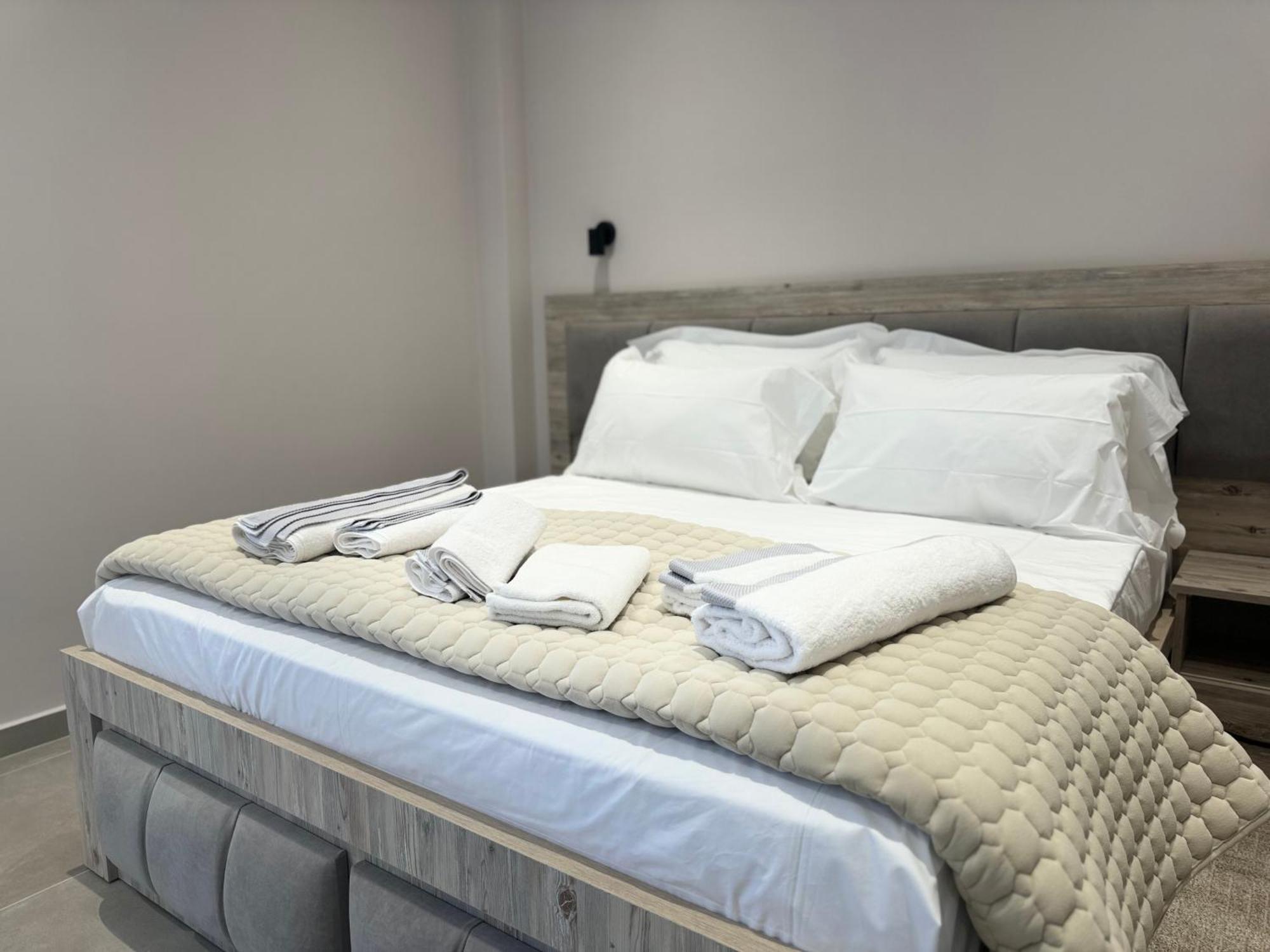 Hotel Kseal Përmet Exteriör bild