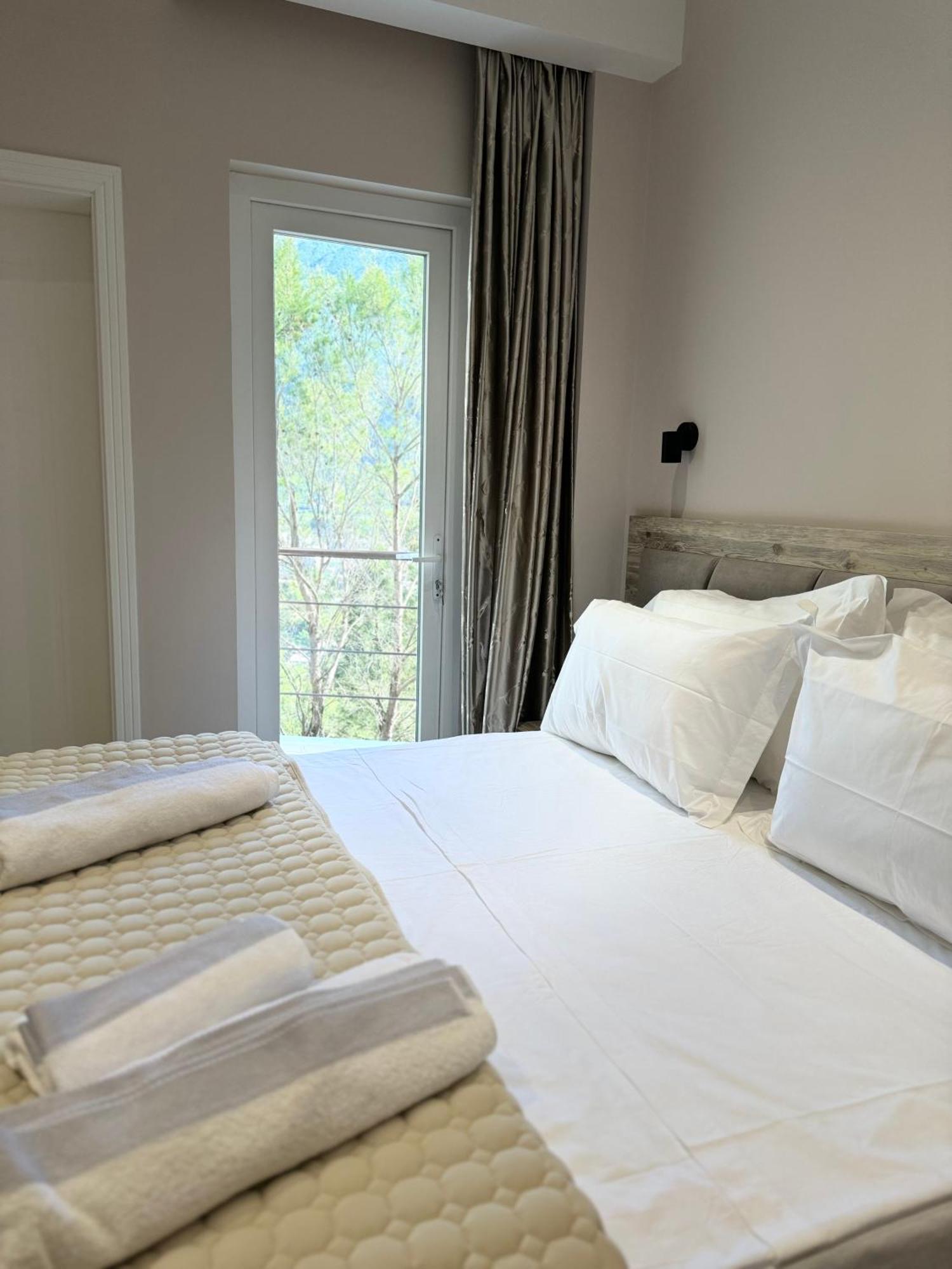 Hotel Kseal Përmet Exteriör bild