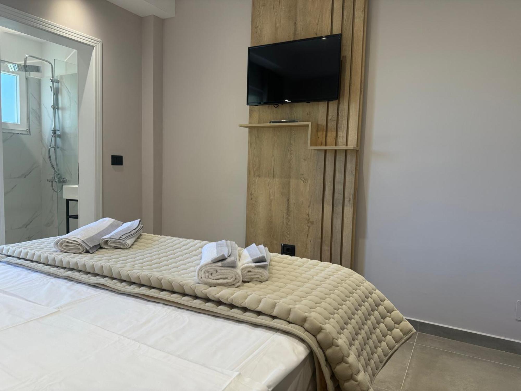 Hotel Kseal Përmet Exteriör bild