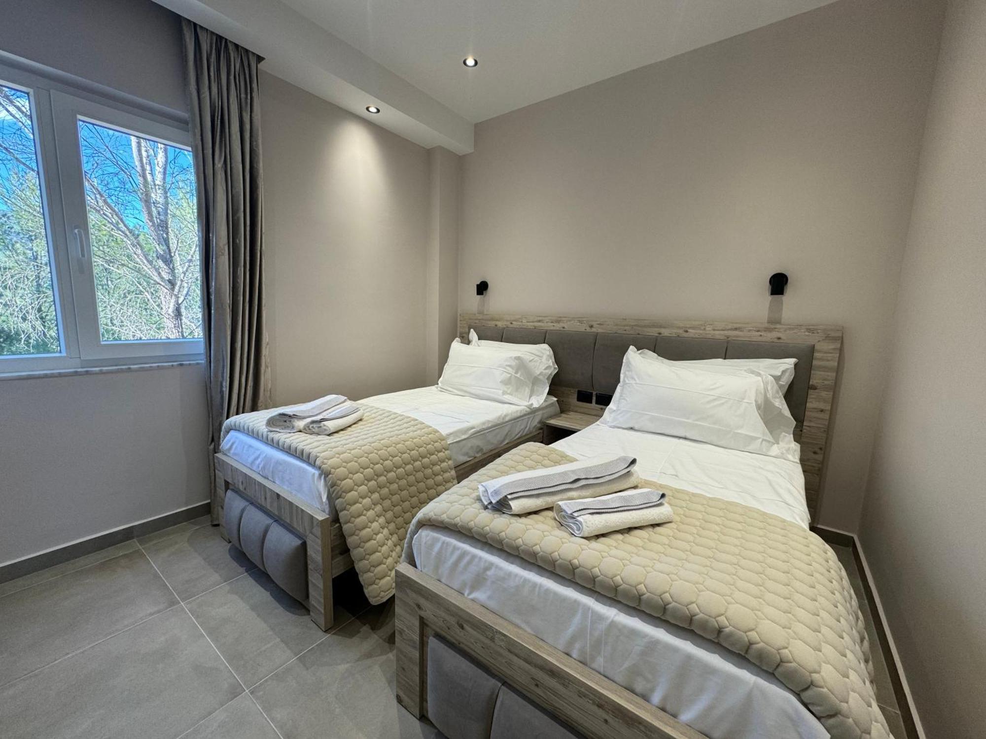 Hotel Kseal Përmet Exteriör bild