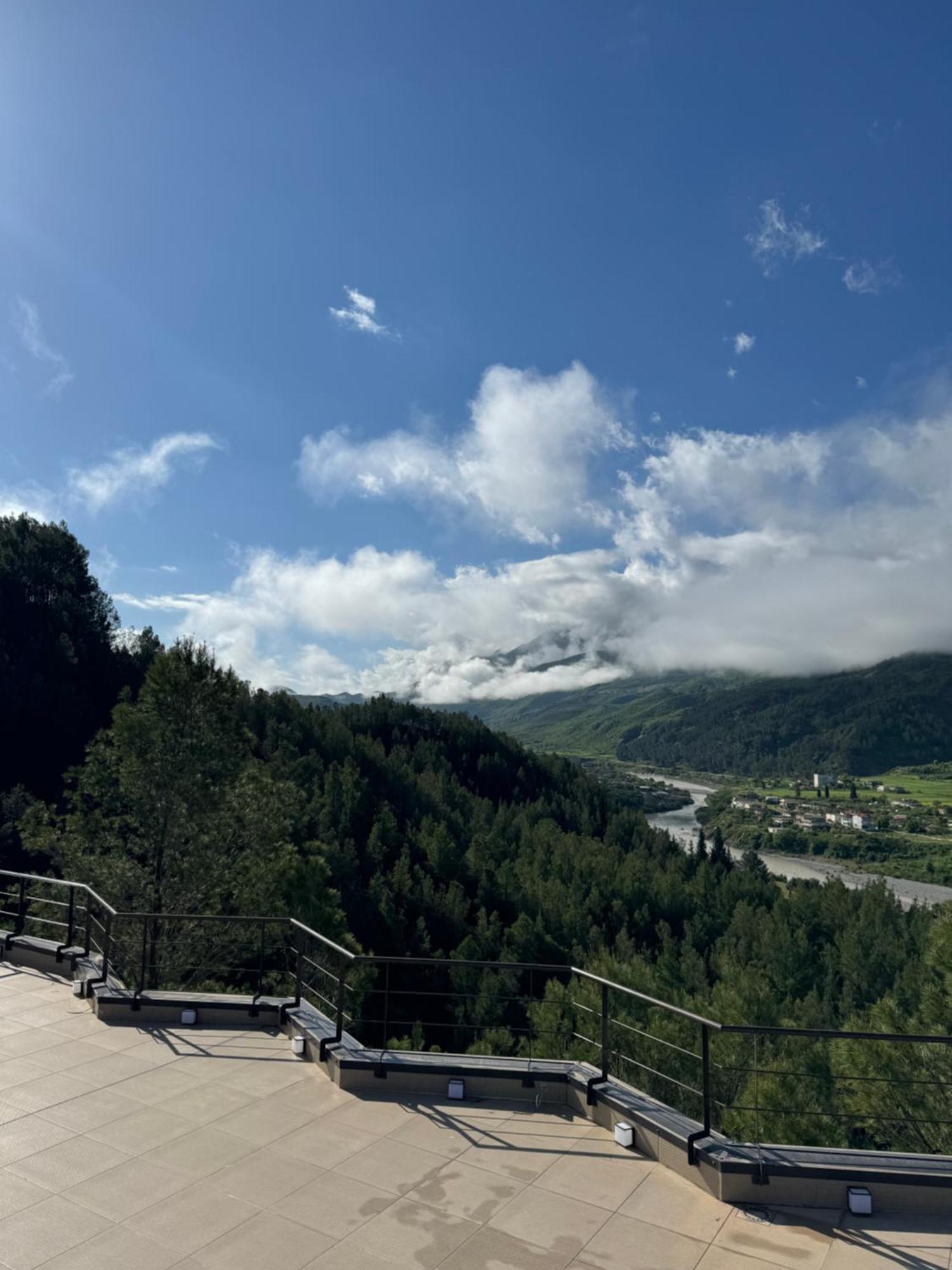 Hotel Kseal Përmet Exteriör bild